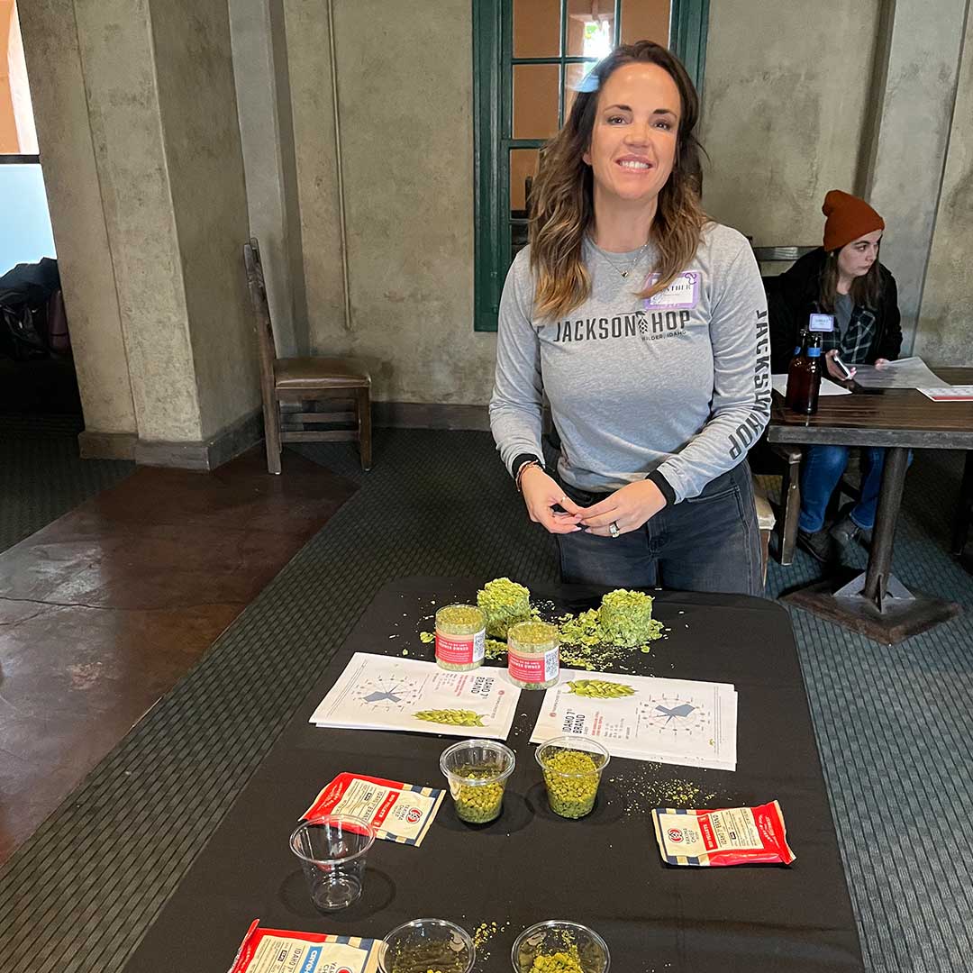 wysiwyg/Heather-Jackson-Hop-Core-Table.jpg