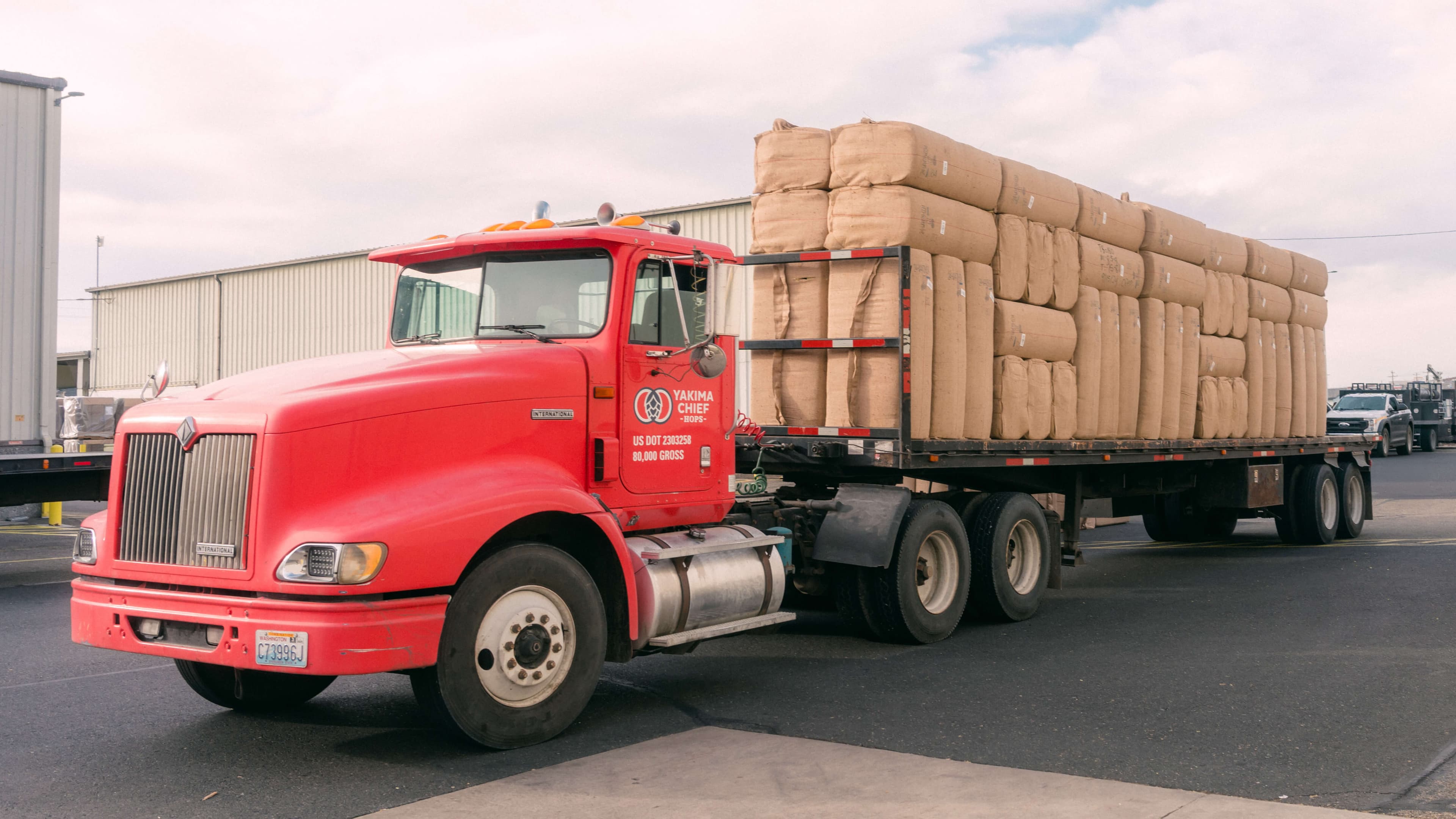 Rustic moving dolly for hop bales on a farm