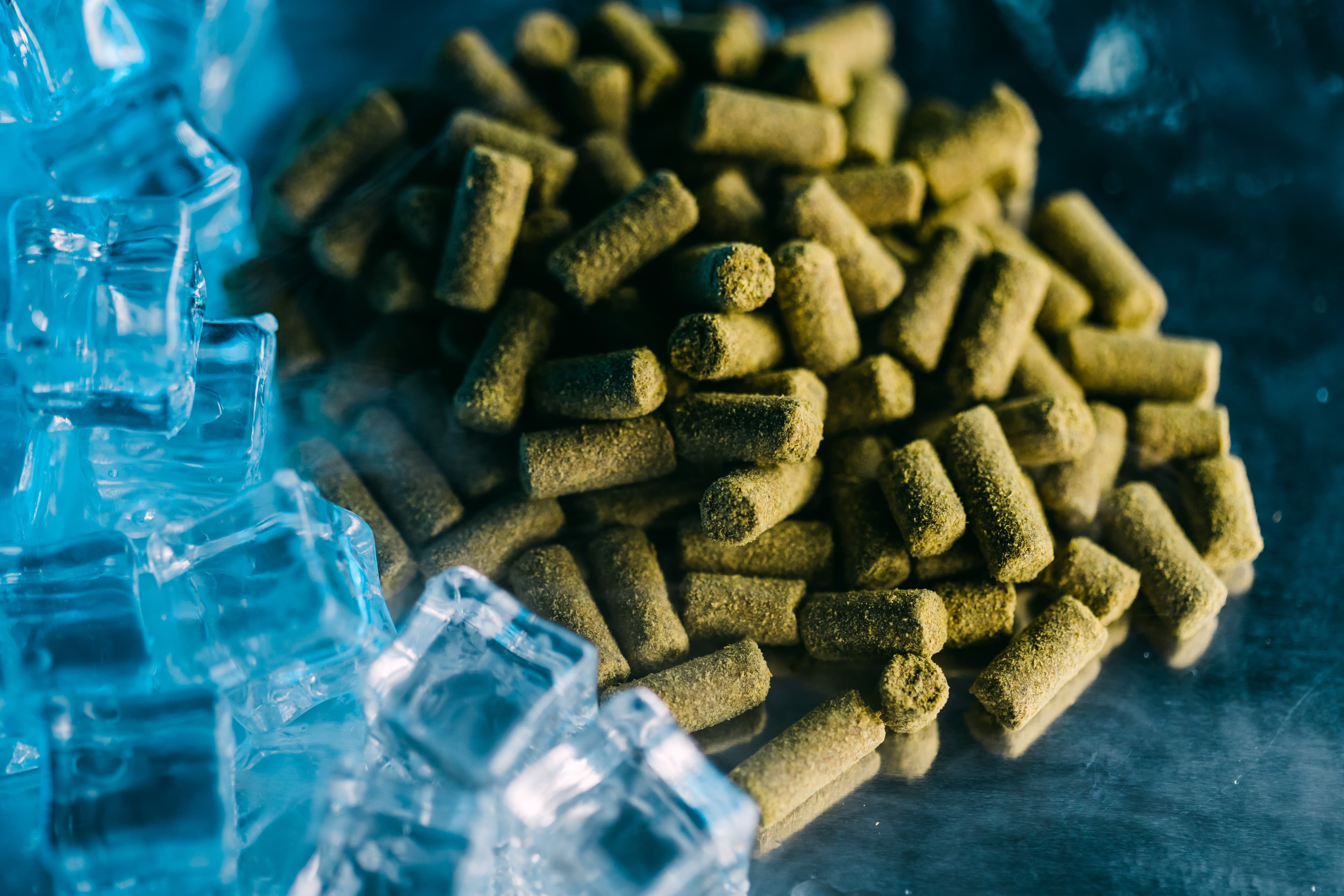 Cryo hops pellets and ice
